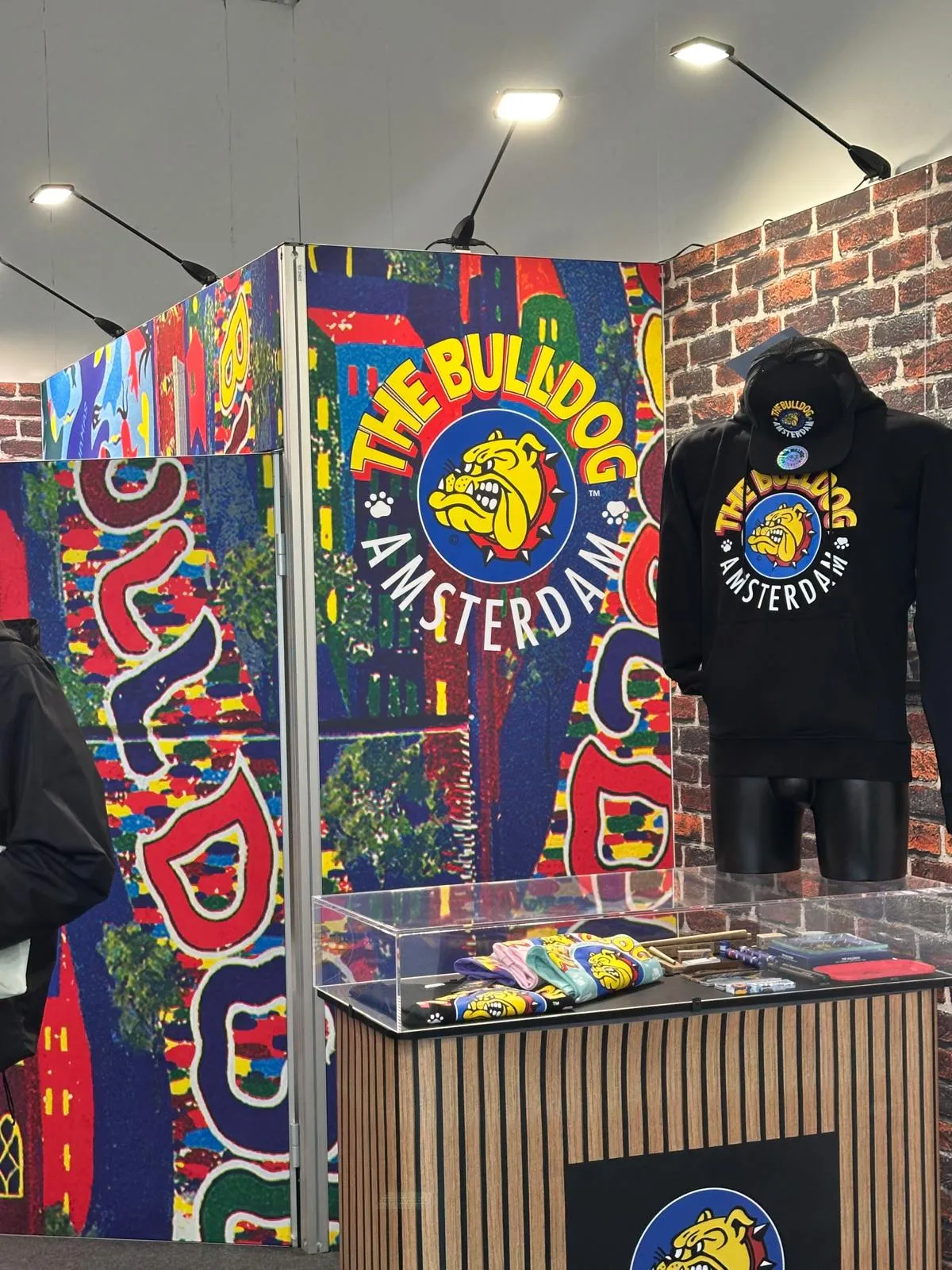The Bulldog Amsterdam Merchandise-Stand auf der Mary Jane Berlin 2026